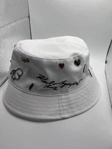 Karl Lagerfeld paris Womens White Hat 🎩 With Charm New - Picture 1 of 3