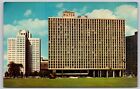 Pittsburgh Hilton Hotel - Pittsburgh Pennsylvania - Postcard 7512
