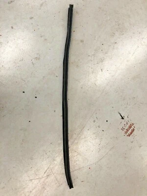 Toyota 4runner 1996-2002 puerta trasera puerta levadiza correa de puerta resistente al clima OEM Foto 1 de 4