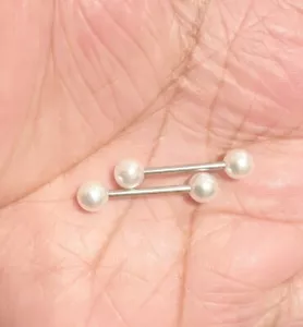 Klassische weiße 6 mm PERLEN-NIPPEL-HANTELN, Chirurgenstahl 14 g 5/8 Zoll Länge. - Bild 1 von 10