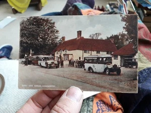 HAMPSHIRE, KINGSWORTHY, THE CART & HORSES PUBLIC HOUSE, VINTAGE CAR, CHARABANC - Picture 1 of 2