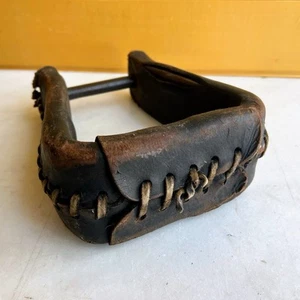 Beautiful Large Vintage Western Brown Leather Laced Up Horse Stirrup - Picture 1 of 9