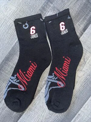 2 PAIR MIAMI HEAT LEBRON JAMES NBA LOGO MENS 1/4 LENGTH SOCKS LARGE 2 PAIR SET - Image 1 of 3