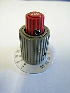 TEKTRONIX - VAR Drehknopf rot - Regler Drehknopf mit Skalenaufdruck 2m .... 50 - Bild 1 von 4