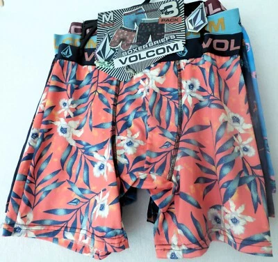 Volcom 3 Pack Boxer Briefs Size Large Great Patterns on All 3 - Image 1 of 4