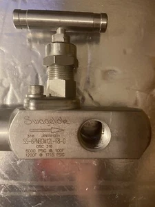 Swagelok SS-6PNBGM12L-F8-G - Picture 1 of 2