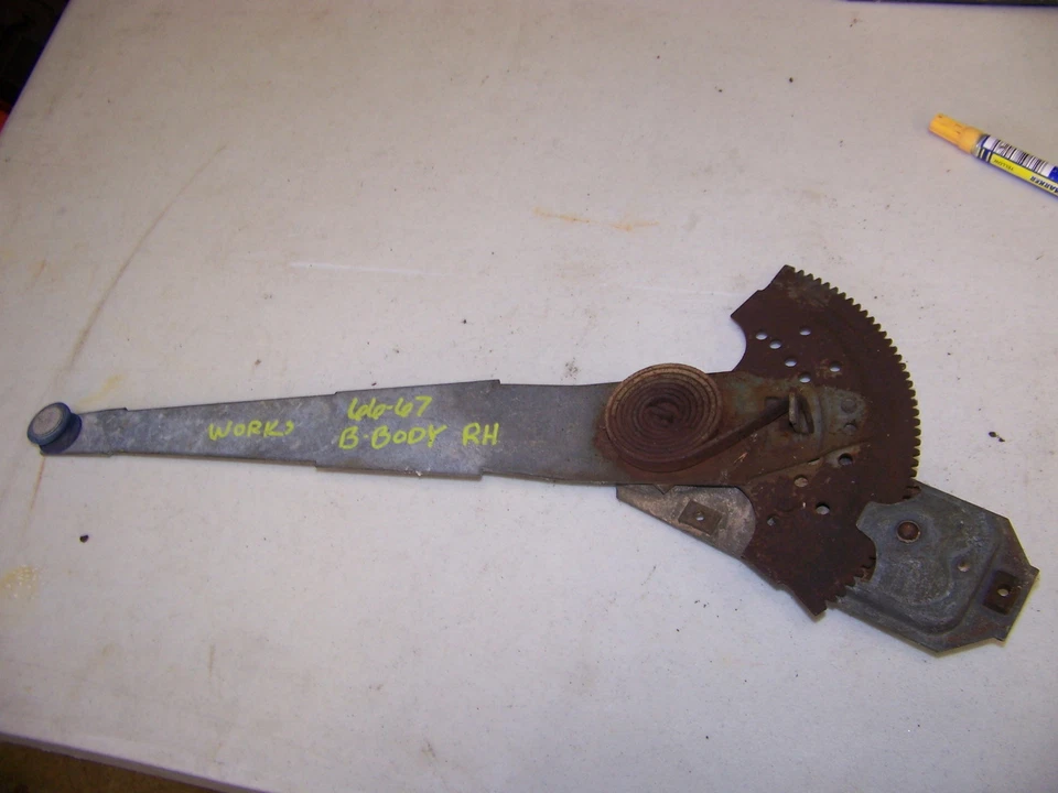 1966 1967 PLYMOUTH BELVEDERE RF WINDOW REGULATOR OEM GTX SATELLITE DODGE CORONET - Image 1 of 2