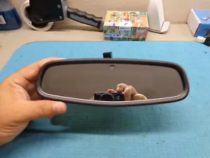 CHEVROLET EQUINOX 18 19 REARVIEW MIRROR AUTO DIM - Picture 1 of 6