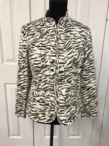 Chaqueta ligera Chico’s talla 1 estampado animal, ribete con volantes, mangas largas - Imagen 1 de 5