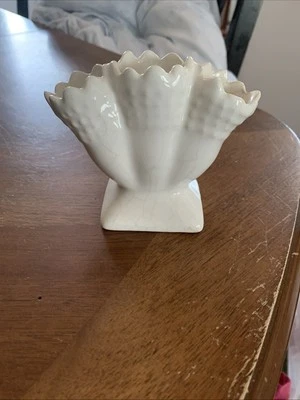 Jarrón de cerámica crema de 3 dedos corte tulipán flor soporte floral Portugal Foto 1 de 4