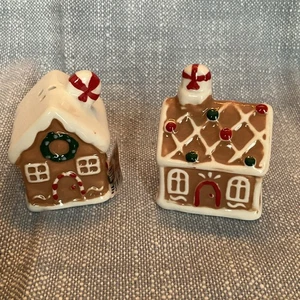 Cracker Barrel Gingerbread House Salt And Pepper Shaker Set Holiday 2025-9 - Picture 1 of 13
