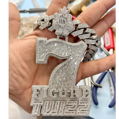 Collar colgante 5AAA+ CIRCONITA CÚBICA Hop Hip Ice Out 7 figuras Twizz corona chapado en oro real Foto 1 de 4