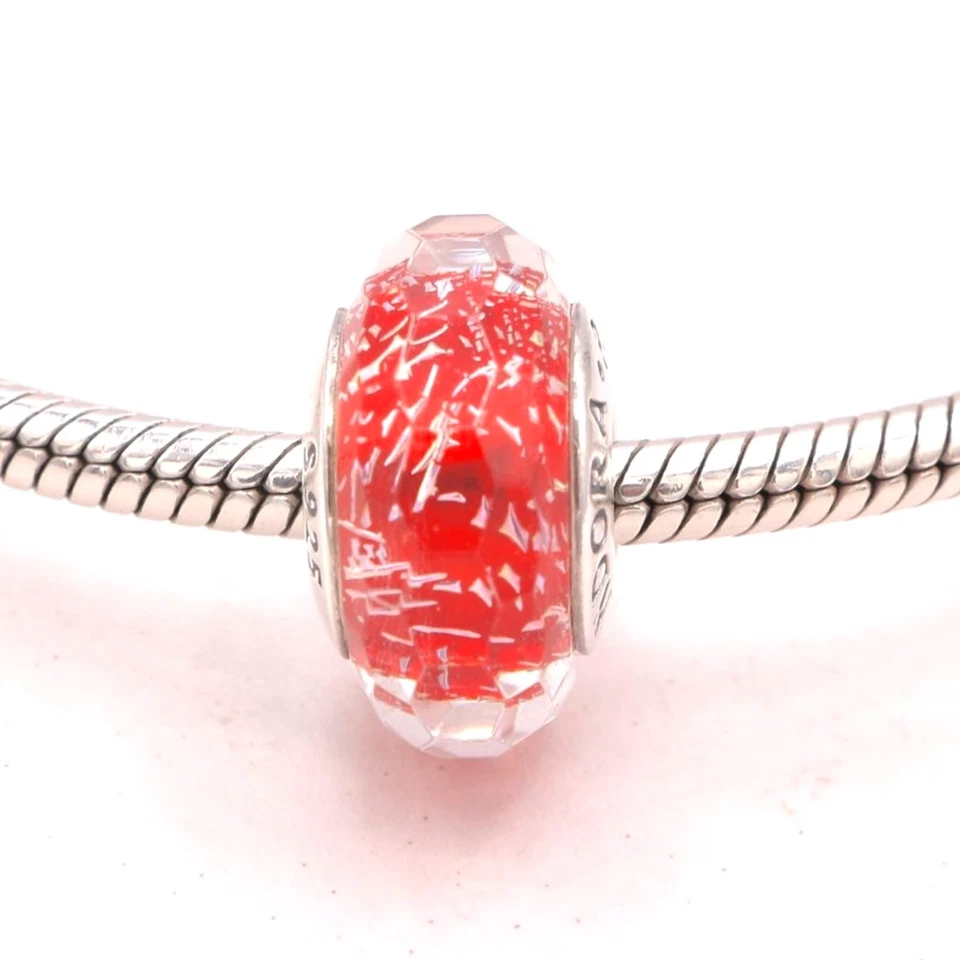 Auténtico dije de cristal de Murano facetado rojo brillante Pandora - 791654 Foto 1 de 4