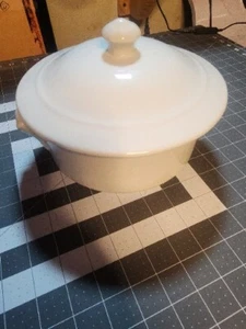 Cordon Bleu Cookware White Ceramic Casserole Dish with Lid Oven Safe - Picture 1 of 16