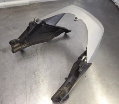 05-06 Honda CBR600RR rear fairing cowl plastic 77210-MEE-000ZF - Image 1 of 4