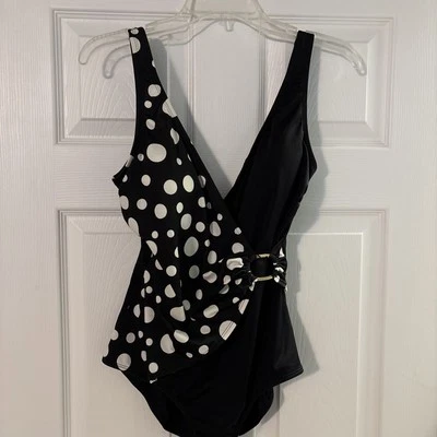 Traje de baño Jantzen Classics negro de una pieza a lunares talla 10 Foto 1 de 4