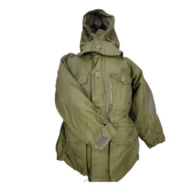 Fuerzas Armadas Canadienses Gore-Tex con pestaña de bandera sin demill - Grado 1 Foto 1 de 3