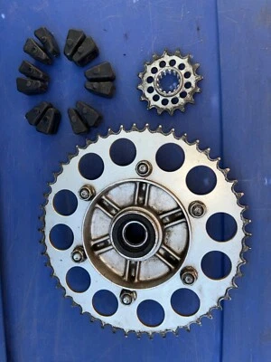 Honda CBR929 CBR929RR 2000 cbr 929 RR 929RR piñón delantero trasero motor engranaje Cush Foto 1 de 4