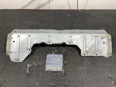 1990 - 1997 年马自达 Miata MX5 Oem 后锡架银色盖板带螺栓 *阅读* — 第 1/4 张图片