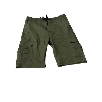 Akademiks Hombres Verde Frente Plano Lavado Oscuro Carga Corto Talla Grande Foto 1 de 4