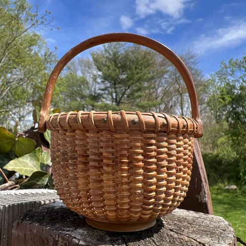 Vintage Round Small Nantucket Basket with Wooden Swing Handle Signed “B” Cover