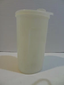 Vintage Tupperware Sweet Saver Syrup / Honey Container w Top Lid Spout 640 White - Picture 1 of 10