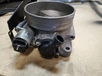 1999 2000 2001 2002 2003 2004 2005 CADILLAC DEVILLE CORPO DO ACELERADOR  - Imagem 1 de 3