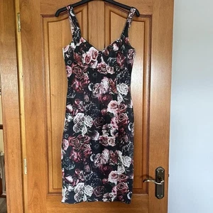 Zara Dark Floral Modi Dress Size M - Picture 1 of 3