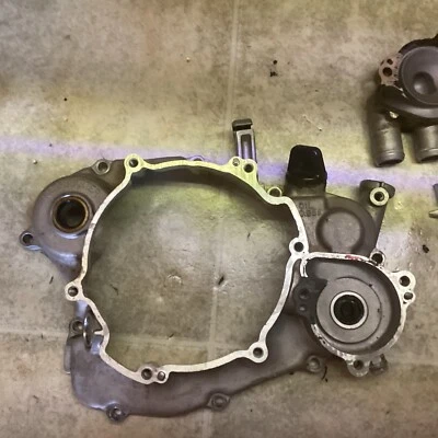 Estuche exterior RM 100 2003 con cubierta de bomba de agua/bomba de agua K1403-20041 Foto 1 de 3