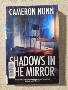 Sombras en el espejo de Cameron Nunn - Libro de bolsillo - Imagen 1 de 2