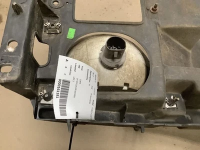 Passenger Right Headlight From 8501 GVW Fits 92-97 FORD F250 PICKUP 337110 - Image 1 of 4