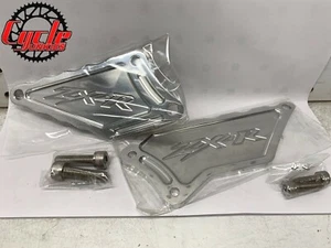 07 08 Ninja ZX-6R Juego trasero Pie Montaje Talón Placas de protección CNC Aluminio Grabado - Imagen 1 de 6