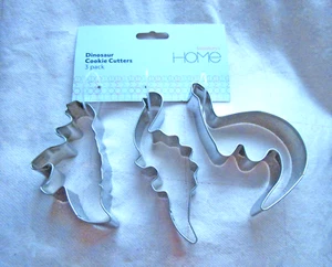 Sainsbury's Home Dinosaur cookie cutter set - 3 cutters - Picture 1 of 5