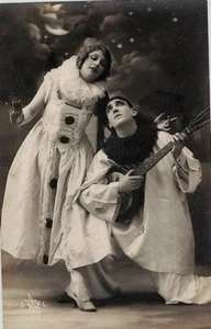 Pierrot e Colombina with Mandola Music Theatre PC circa 1920 FRANCE 3 - Picture 1 of 1
