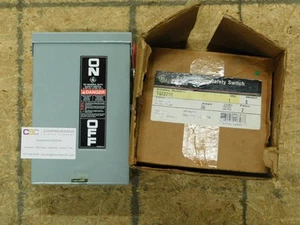 TG3221R - GE 30A AMP 2P POLO 240V NEMA 3R INTERRUPTOR DE SEGURIDAD FUSIBLE - NUEVO EN CAJA - Imagen 1 de 6