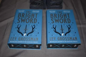 The Bright Sword by Lev Grossman (Broken Binding, signed, hardcover) - Imagen 1 de 3