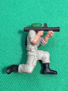 Vintage Mattel GUTS! 1986 Green Berets HOT LAUNCH Guts figure figurine - Picture 1 of 2