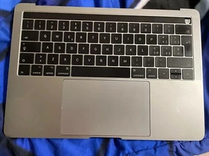 Apple Per Macbook Pro 13” A1706 3163 Italiano Tastiera Scocca Touchpad Grigio A - Afbeelding 1 van 2