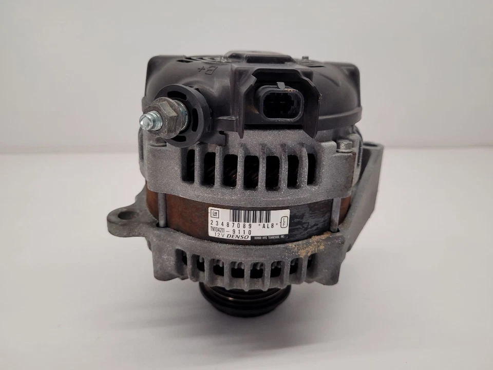 2015-2020 CHEVROLET SUBURBAN 1500 генератор переменного тока 150 ампер вариант KG4 23487089 - Изображение 1 из 4