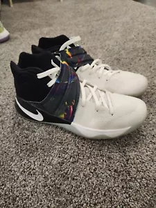 Kyrie 2 Parade Size 11.5 - Picture 1 of 6