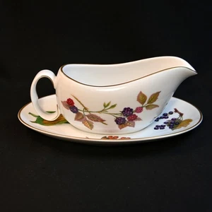 Royal Worcester Gravy Boat & Unattached Underplate Evesham Gold 1961-2015 - Picture 1 of 24