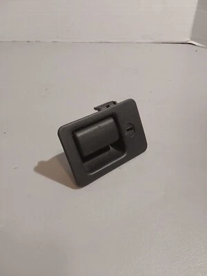 2007 Mercury Mariner Glove Box Latch - Image 1 of 2