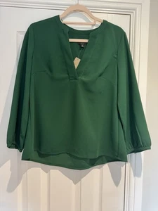 BNWT J Crew Long Sleeve Open V-Neck Blouse Top - Green - Size small - Picture 1 of 3