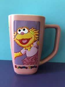 Sesame Place Workshop Zoe Rosa Quadratischer Becher 12 Unzen Sesamstraße 2007 - Bild 1 von 4