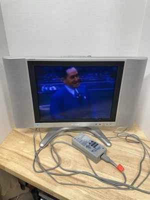 Sharp Aquos LC-15B6U-SM 15" LCD Color Gaming TV w/ Remote Control Tested - Image 1 of 4