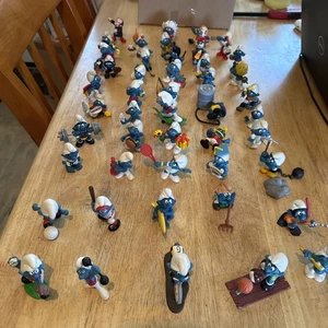 Lote de 48 Figuras Pitufo Schleich Peyo Finales 70’s -principios 80’s - Imagen 1 de 10