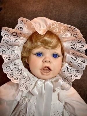 Muñecas Turner grandes Breana #20/75 ¡RARAS! con certificado de etiqueta colgante y caja original Foto 1 de 4