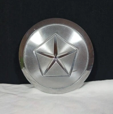 Tapa central de rueda Mopars, Chrysler, Plymouth y Dodge 1987-1988 Foto 1 de 4