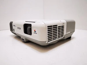 Epson EB-905 Projecteur de salle de conférence 3LCD XGA LAN 3000 lumens - 1136 heures - Photo 1/11