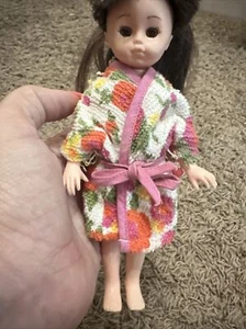1977 Ginny Vogue Doll - Picture 1 of 4